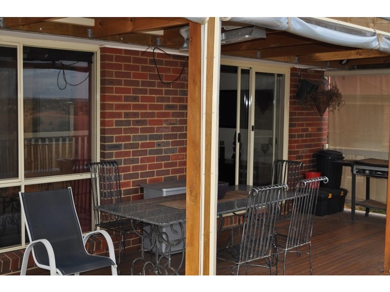 85 Underbank Boulevard, Bacchus Marsh VIC 3340