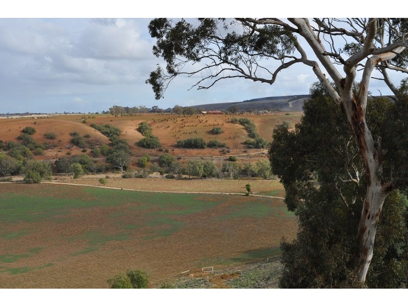 85 Underbank Boulevard, Bacchus Marsh VIC 3340