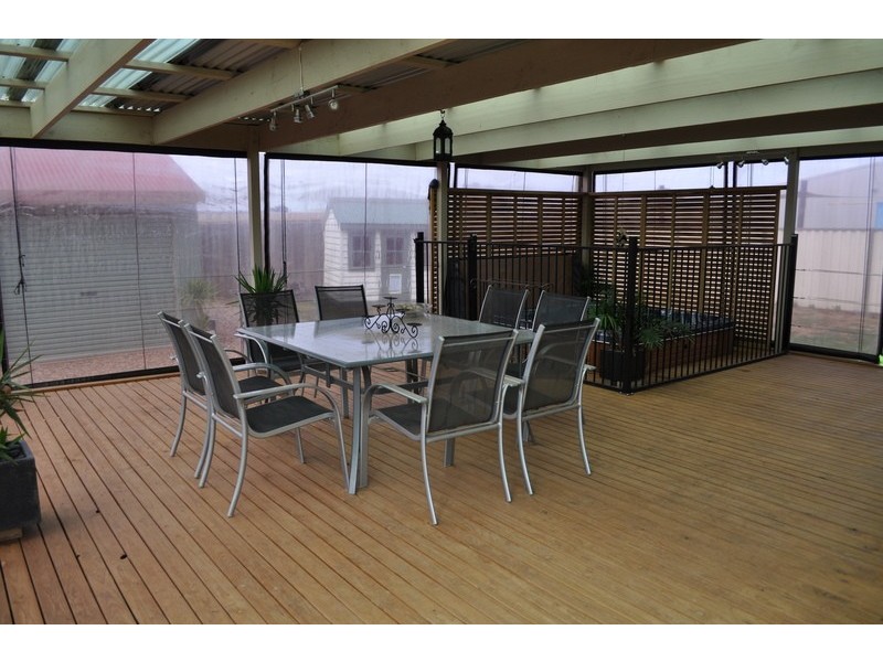 55 Grantleigh Drive, Bacchus Marsh VIC 3340