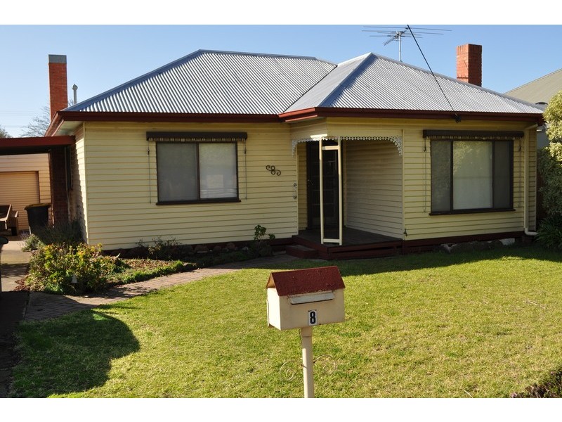 8 Standfield Street, Bacchus Marsh VIC 3340