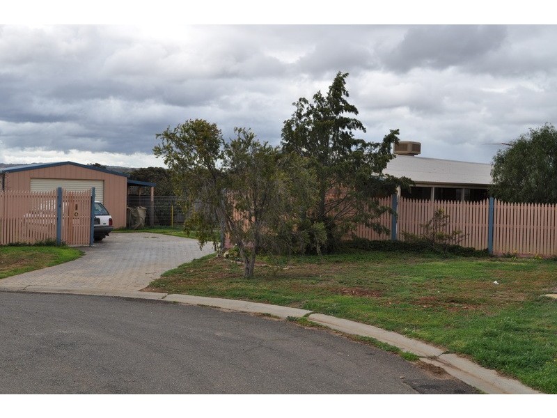 4 James Court, Bacchus Marsh VIC 3340