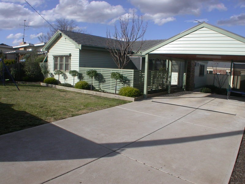 50 Gisborne Road, Bacchus Marsh VIC 3340