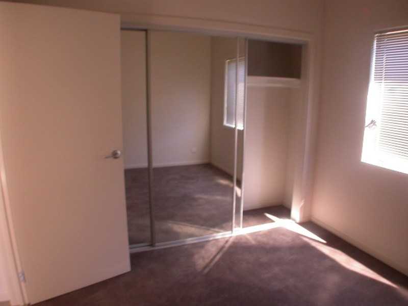 2/74 Dickson Street, Bacchus Marsh VIC 3340