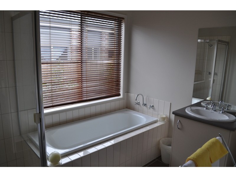 133 Holts Lane, Bacchus Marsh VIC 3340