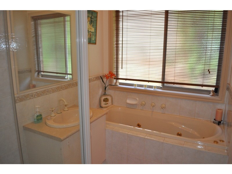 11 Higgins Court, Bacchus Marsh VIC 3340