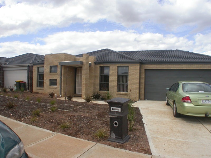 3 Harry Vallence Drive, Bacchus Marsh VIC 3340