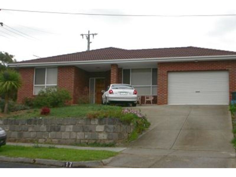 17 Madden Drive, Bacchus Marsh VIC 3340