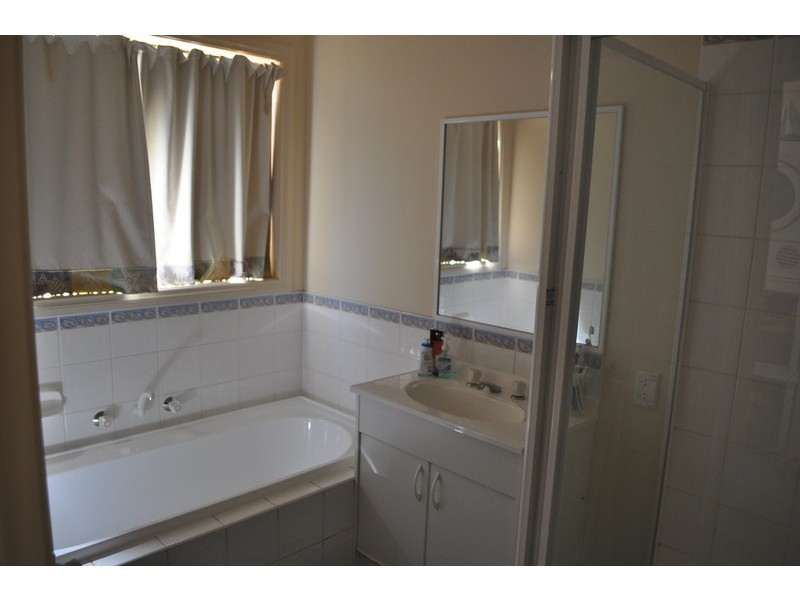 9 Wittick Street, Bacchus Marsh VIC 3340