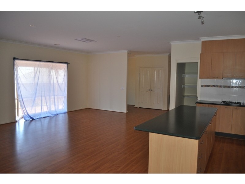 24 Ruddick Place, Bacchus Marsh VIC 3340