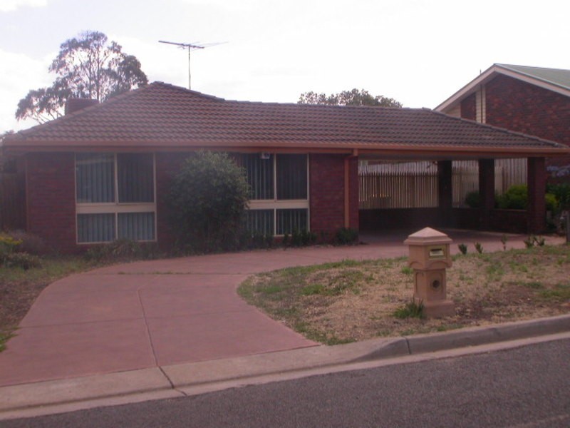 6 Underbank Boulevard, Bacchus Marsh VIC 3340