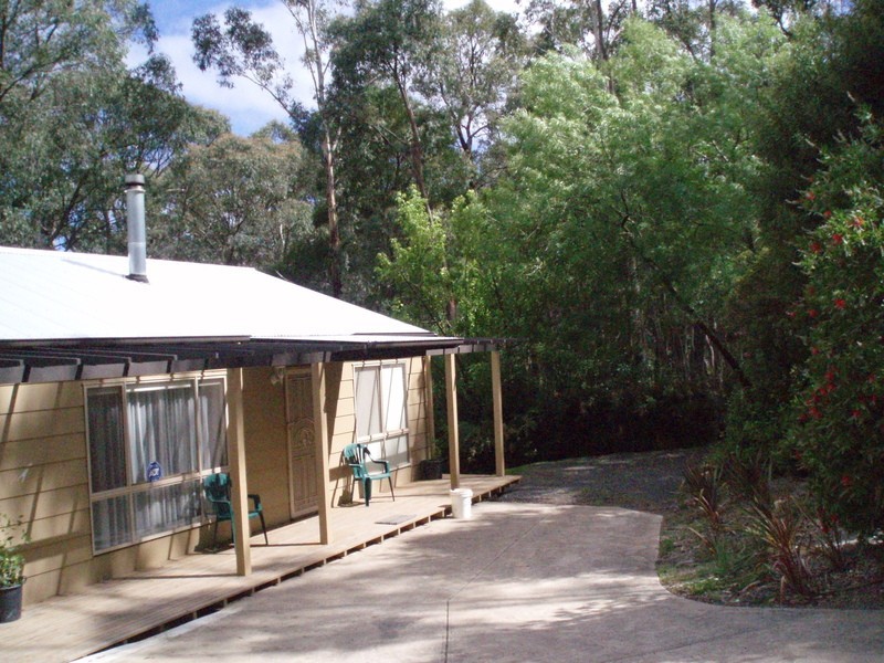 947 Greendale – Trentham Road, Blackwood VIC 3458