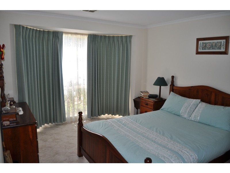 14 Cairns Drive, Bacchus Marsh VIC 3340