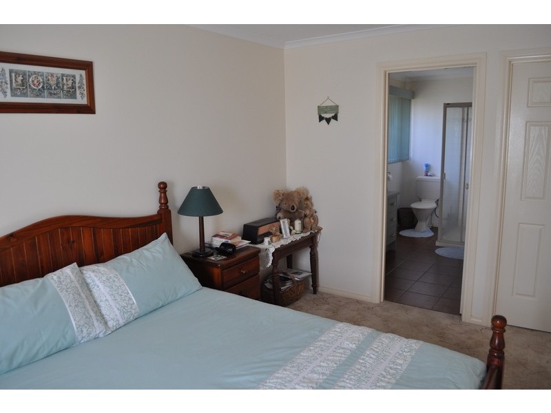 14 Cairns Drive, Bacchus Marsh VIC 3340