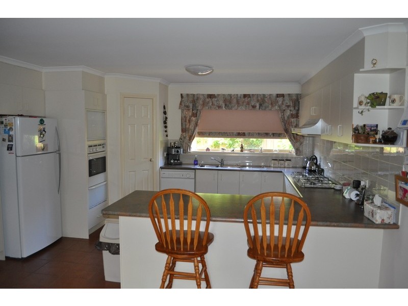 14 Cairns Drive, Bacchus Marsh VIC 3340