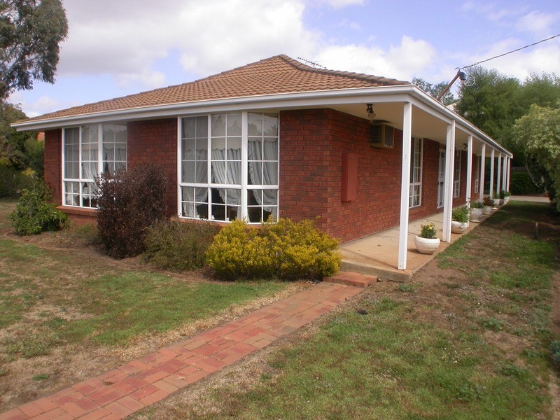 10 McDonald Court, Bacchus Marsh VIC 3340