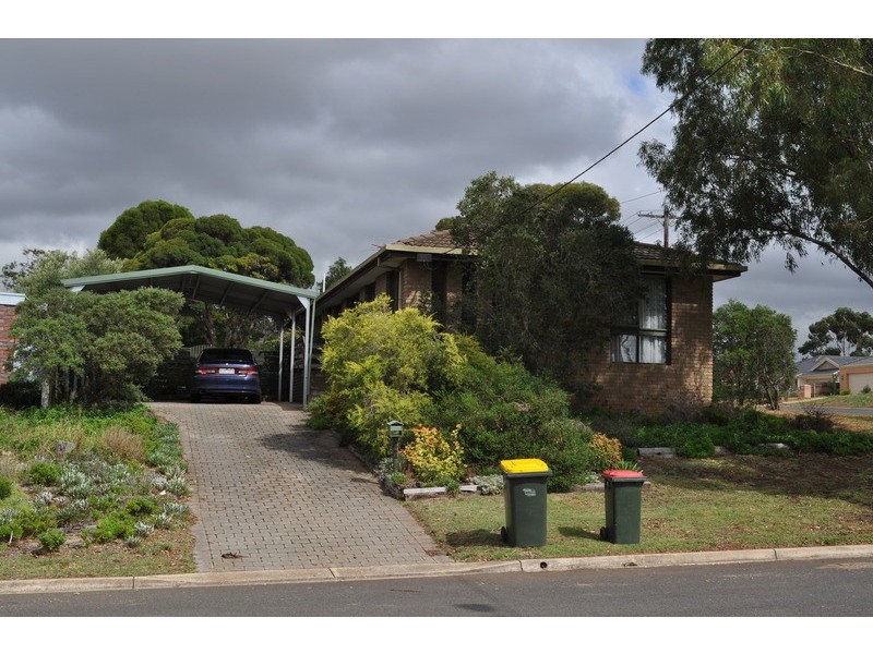41 Beresford Crescent, Bacchus Marsh VIC 3340