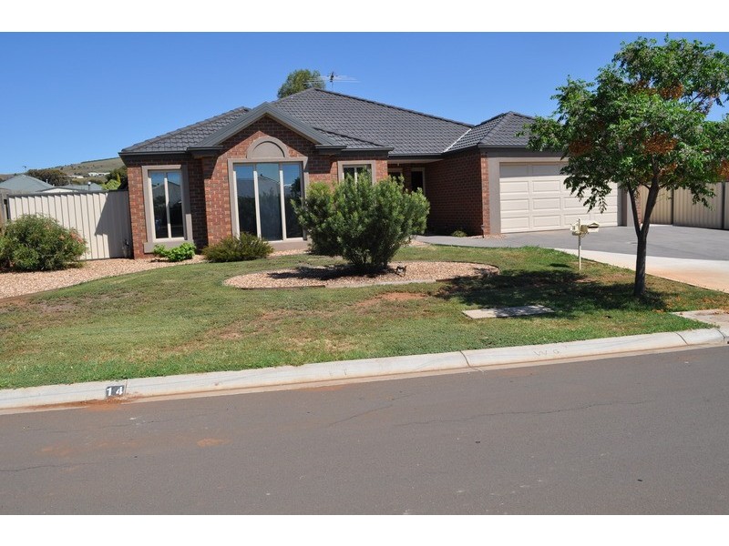 14 Grantleigh Drive, Bacchus Marsh VIC 3340