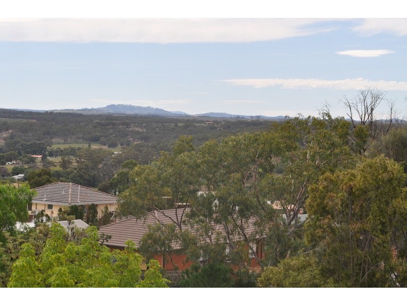 16 Gleneagles Court, Bacchus Marsh VIC 3340