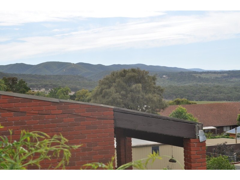 16 Gleneagles Court, Bacchus Marsh VIC 3340