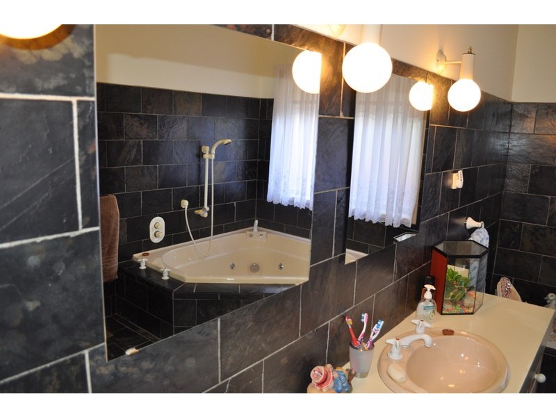 11 Watson Street, Bacchus Marsh VIC 3340