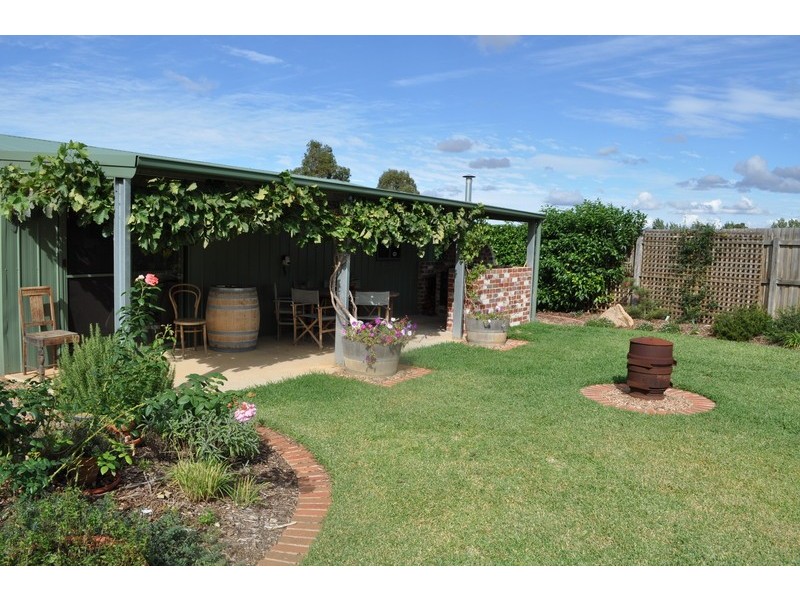 5 Bruce Court, Bacchus Marsh VIC 3340