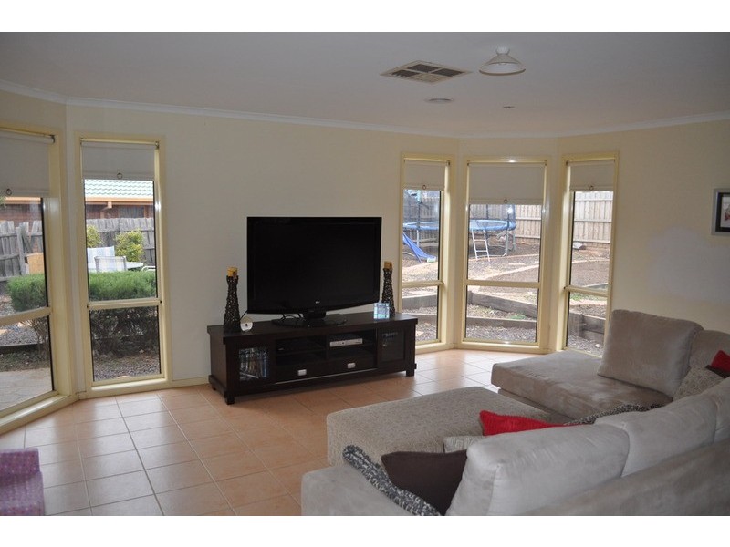 9 Tulloch Court, Bacchus Marsh VIC 3340