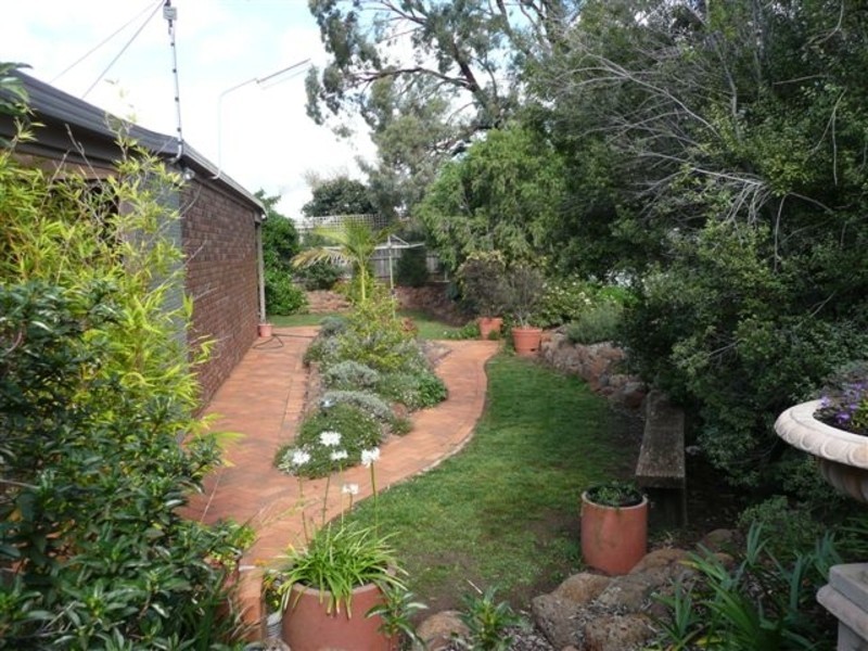 7 Barry Street, Bacchus Marsh VIC 3340