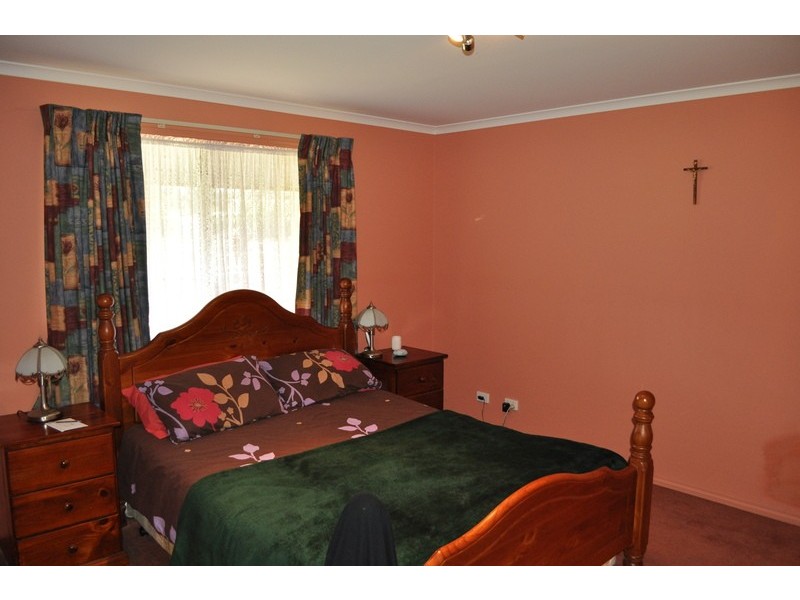 7 Fraser Court, Ballan VIC 3342