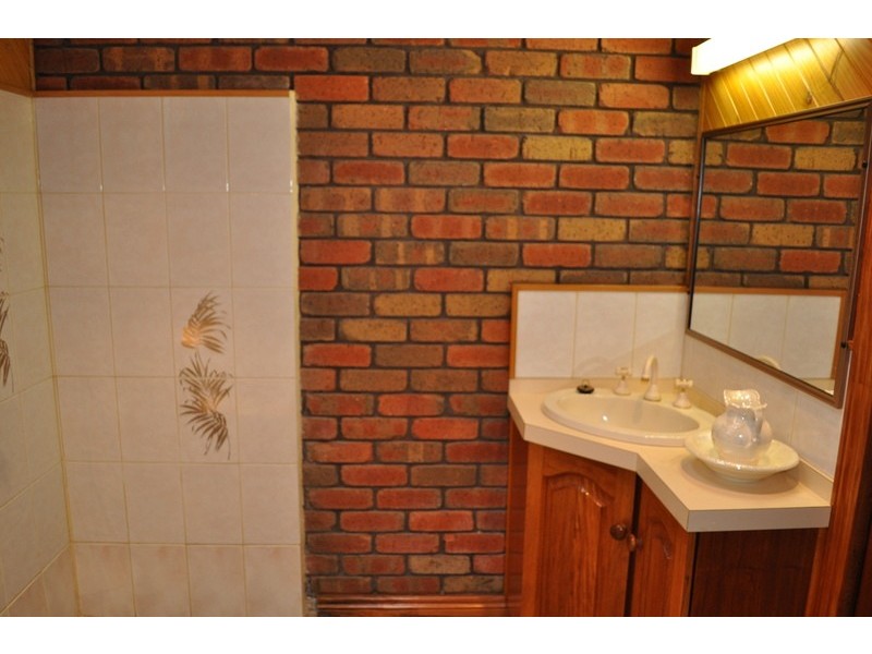 8 Fitzroy Street, Bacchus Marsh VIC 3340