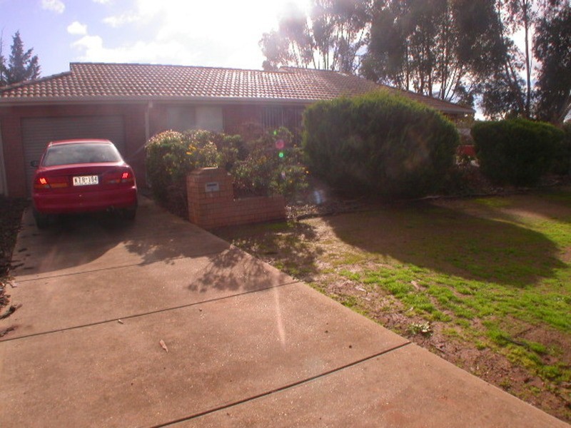 1/28 Labilliere Street, Bacchus Marsh VIC 3340