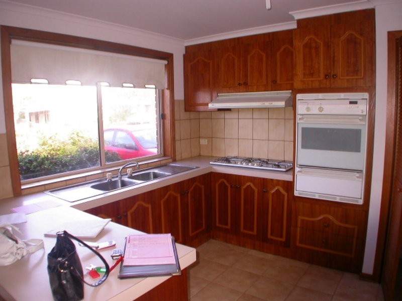1/28 Labilliere Street, Bacchus Marsh VIC 3340