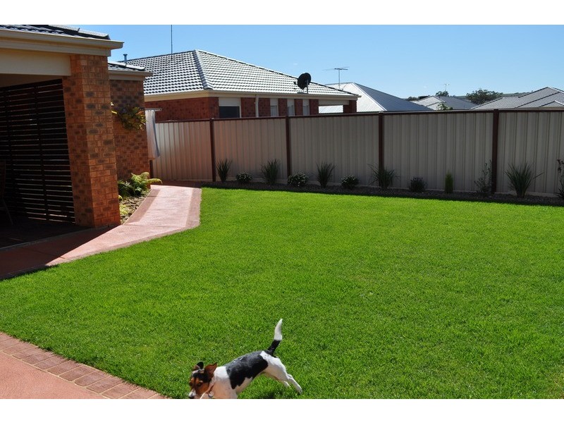 25 Leonard Drive, Bacchus Marsh VIC 3340