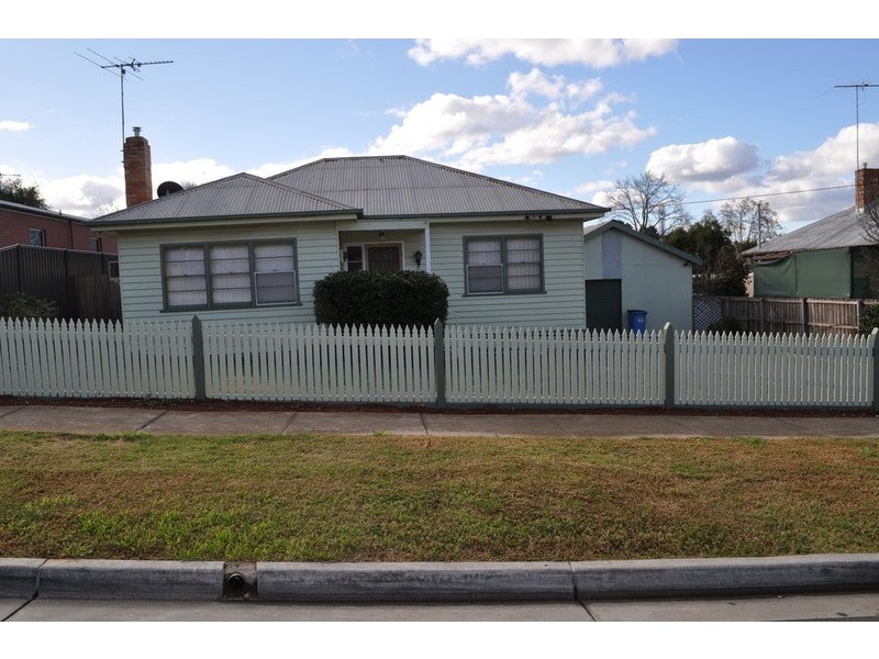 8 Turner Street, Bacchus Marsh VIC 3340