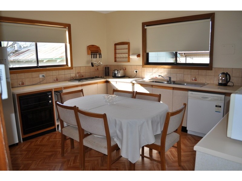 8 Turner Street, Bacchus Marsh VIC 3340