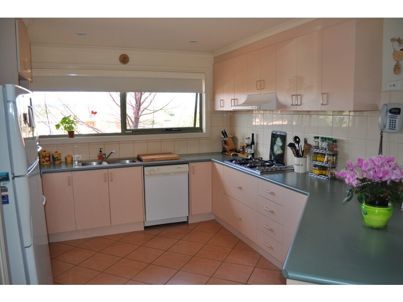 34 Cairns Drive, Bacchus Marsh VIC 3340