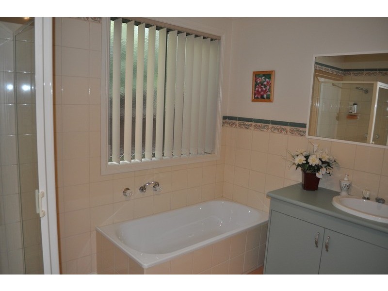 34 Cairns Drive, Bacchus Marsh VIC 3340