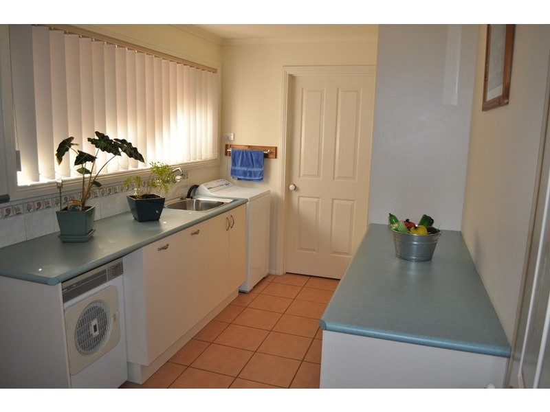 34 Cairns Drive, Bacchus Marsh VIC 3340