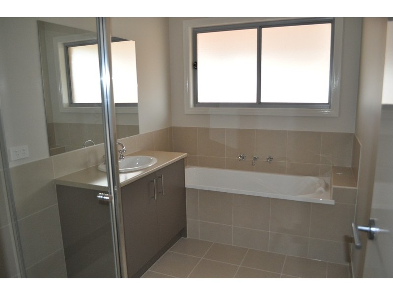 4 Conn Court, Bacchus Marsh VIC 3340