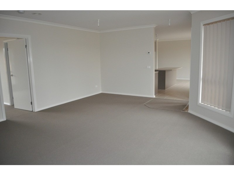 4 Conn Court, Bacchus Marsh VIC 3340