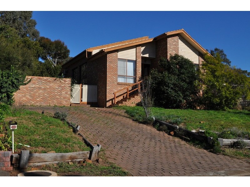 27 Links Road, Darley VIC 3340