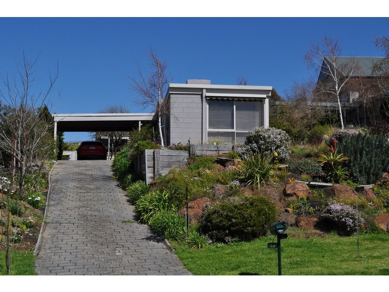 39 Riversdale Crescent, Bacchus Marsh VIC 3340