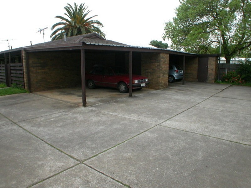 2/7 Standfield Street, Bacchus Marsh VIC 3340