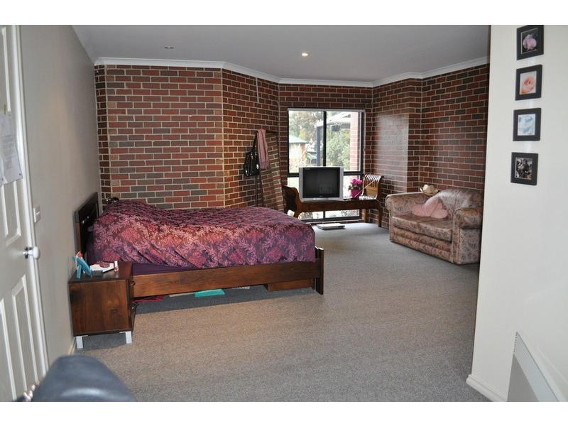 12 McLeod Drive, Bacchus Marsh VIC 3340