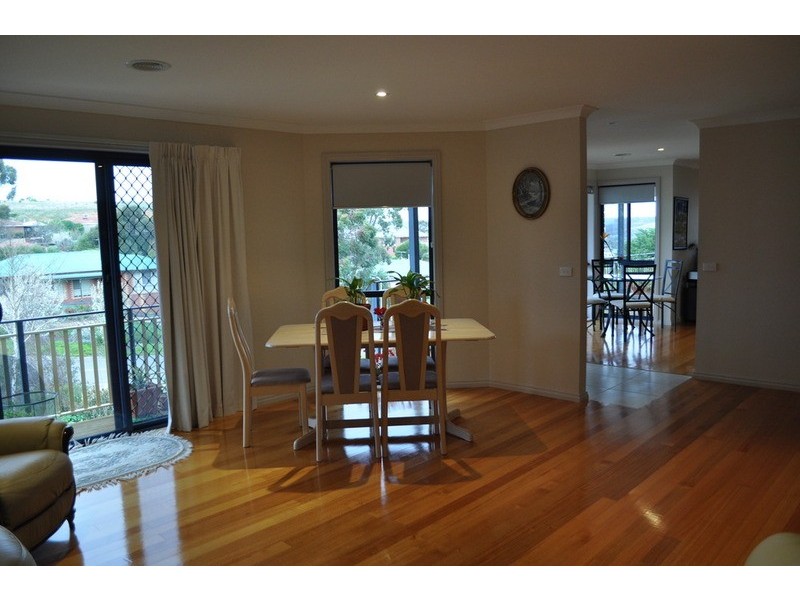 12 McLeod Drive, Bacchus Marsh VIC 3340