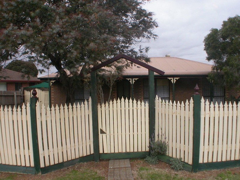 6 Davies Street, Bacchus Marsh VIC 3340