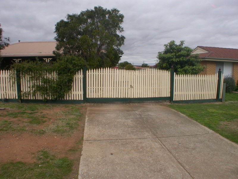 6 Davies Street, Bacchus Marsh VIC 3340