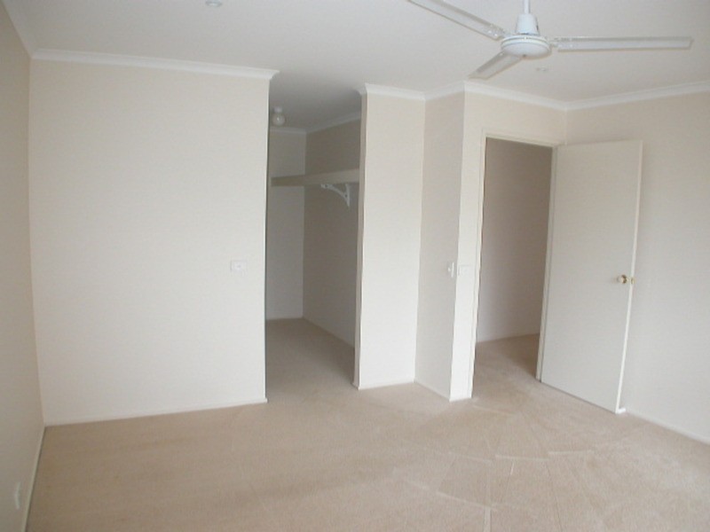 24 McLennan Avenue, Bacchus Marsh VIC 3340