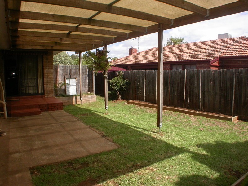 15 Beresford Crescent, Bacchus Marsh VIC 3340