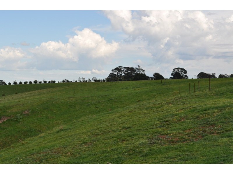 400 Mt Blackwood Road, Myrniong VIC 3341