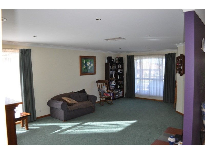 2 Rae Court, Bacchus Marsh VIC 3340